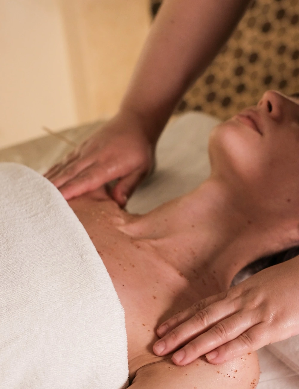 Moroccan Ghassoul clay body wrap